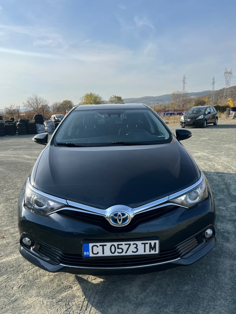 Toyota Auris 1.8 Hybrid / 136 к.с. / 120 хил. км. / евро 6 /, снимка 2 - Автомобили и джипове - 47877005