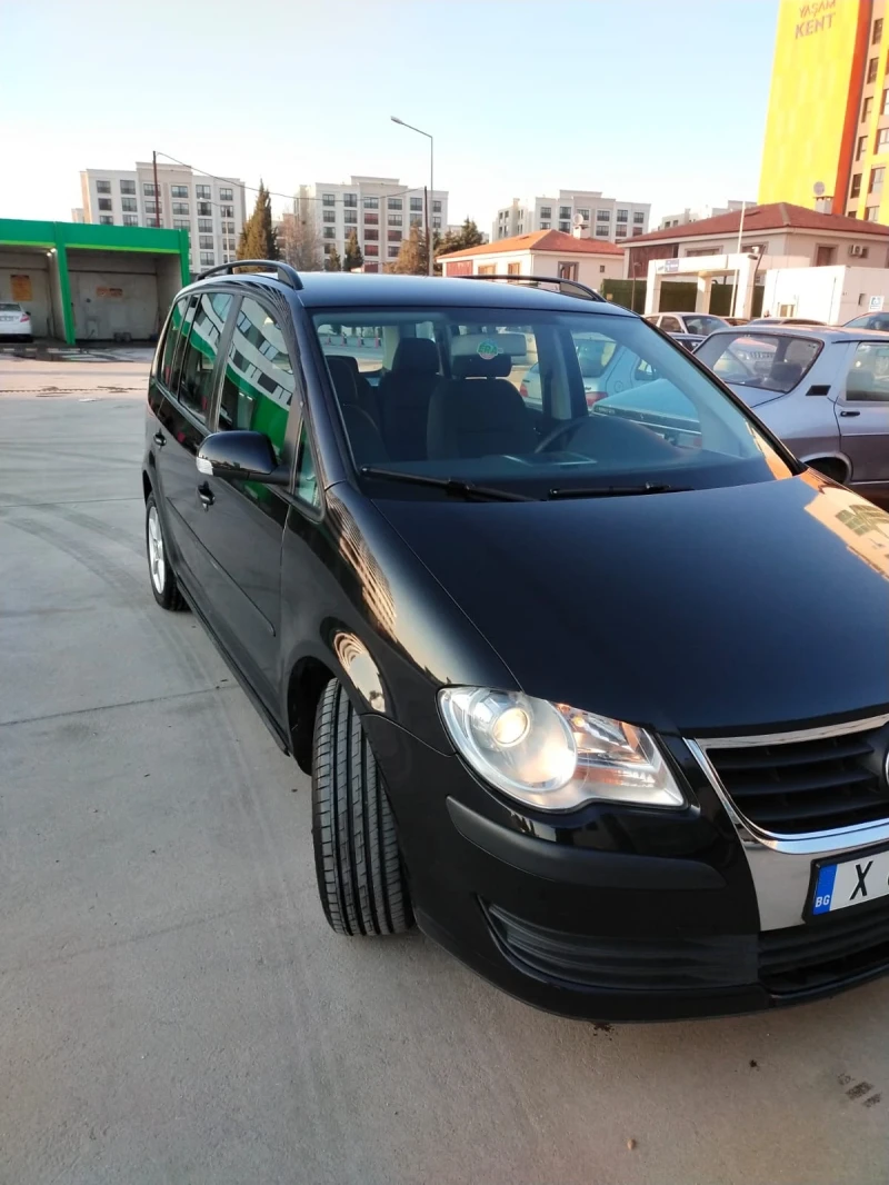 VW Touran, снимка 4 - Автомобили и джипове - 48870616