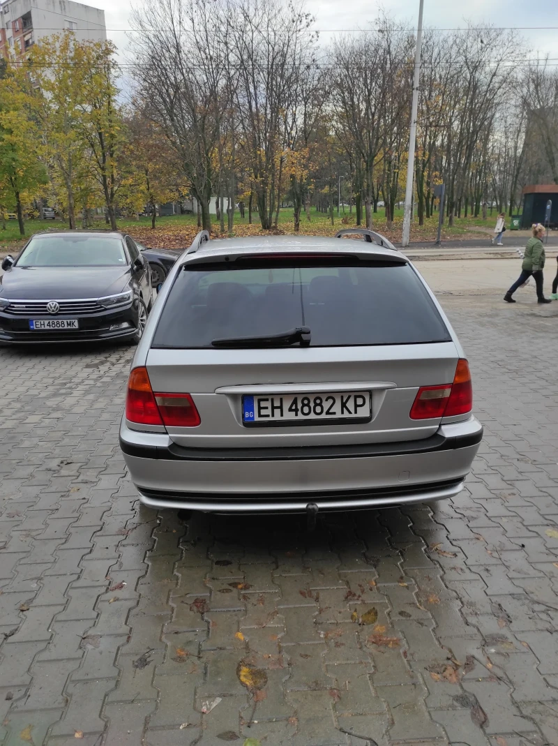 BMW 320, снимка 6 - Автомобили и джипове - 52875464