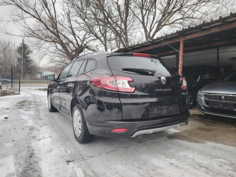 Renault Megane 1.5 DCI, снимка 3 - Автомобили и джипове - 53200673