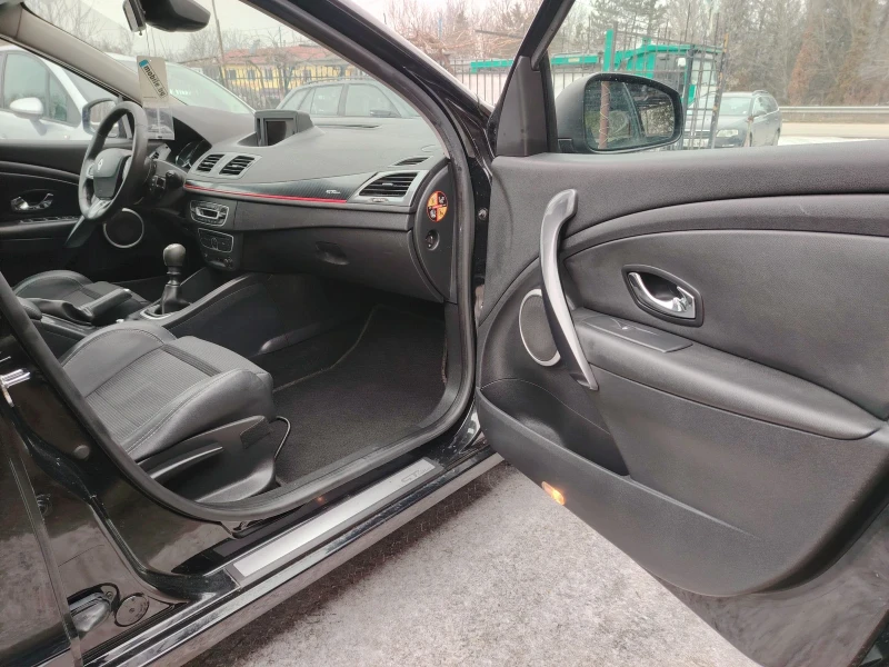 Renault Megane 1.5 DCI, снимка 6 - Автомобили и джипове - 53200673