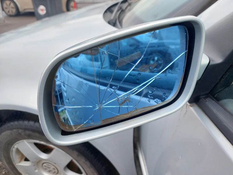 VW Golf 1600, снимка 7 - Автомобили и джипове - 53364317