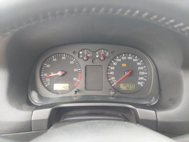 VW Golf 1600, снимка 11 - Автомобили и джипове - 53364317