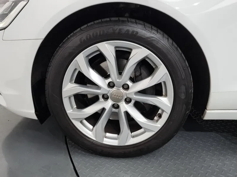 Audi A6 2.0 TDI, снимка 5 - Автомобили и джипове - 55057927
