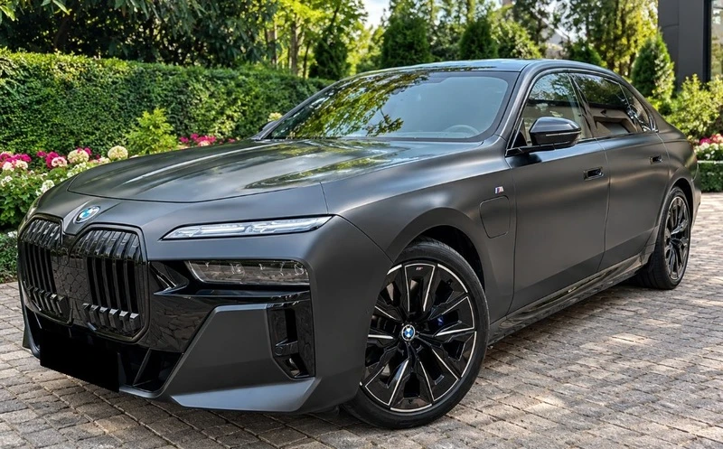 BMW 750 e xDrive M-Paket TV
