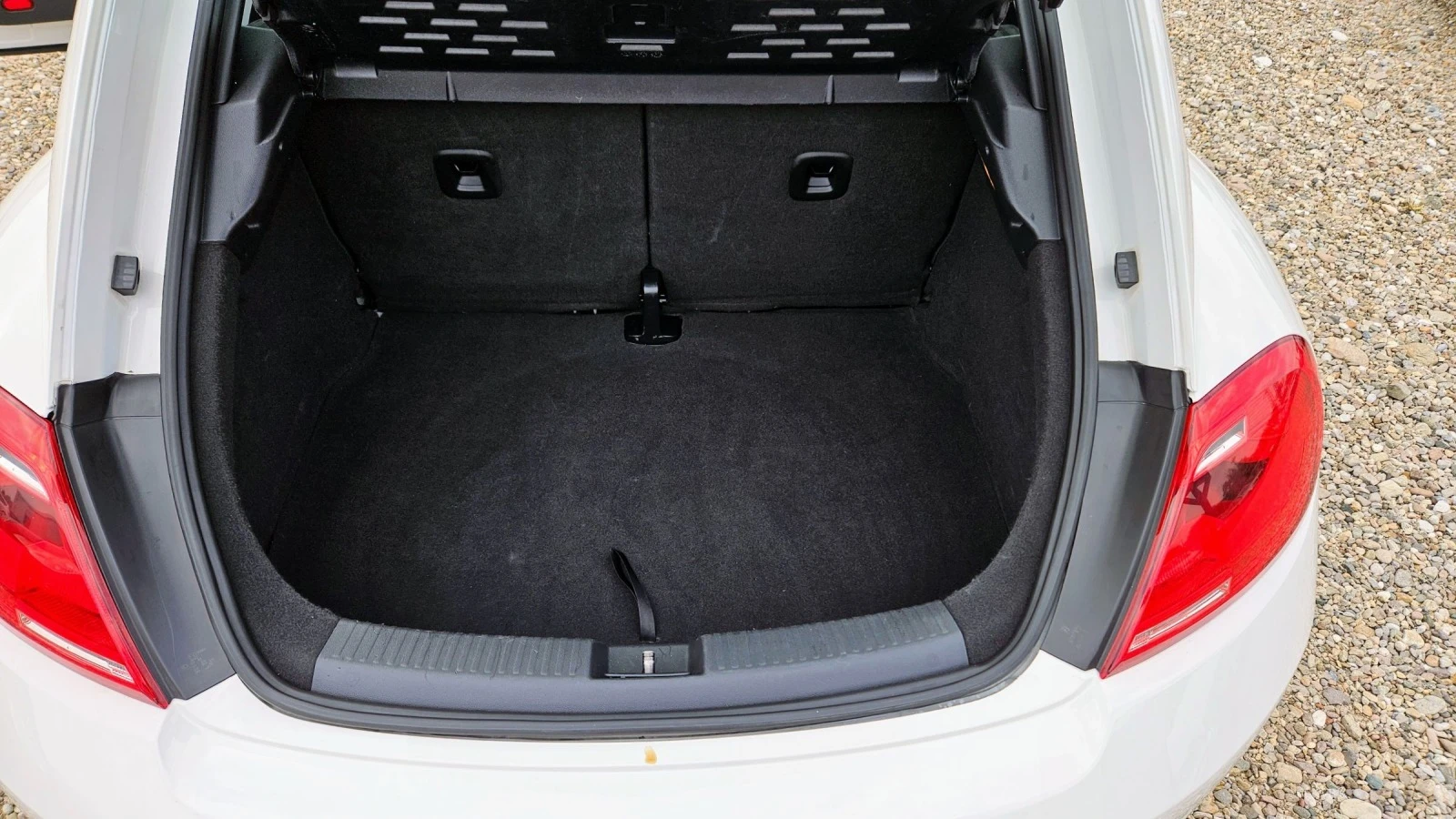 VW Beetle 1.6 TDI-105ks | Mobile.bg — изображение 15
