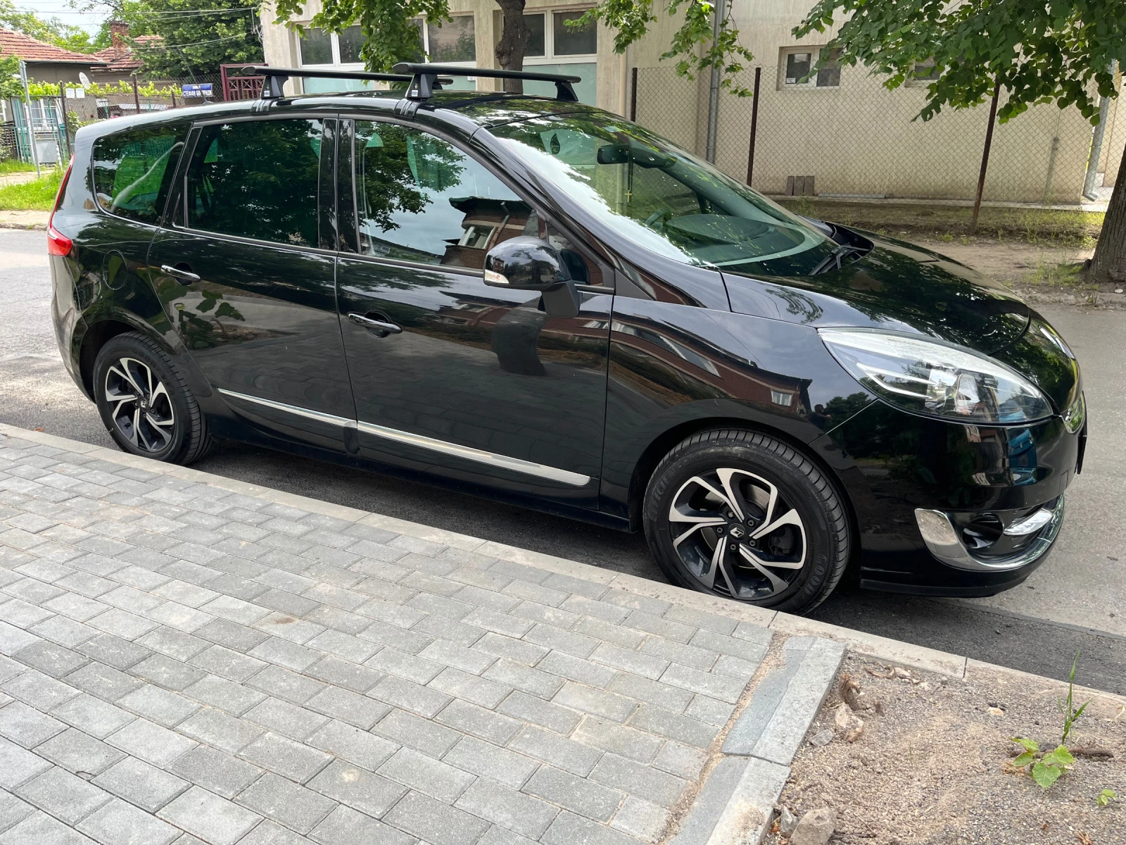 Renault Grand scenic 1, 6 дизел 130к.с Facelift - изображение 3