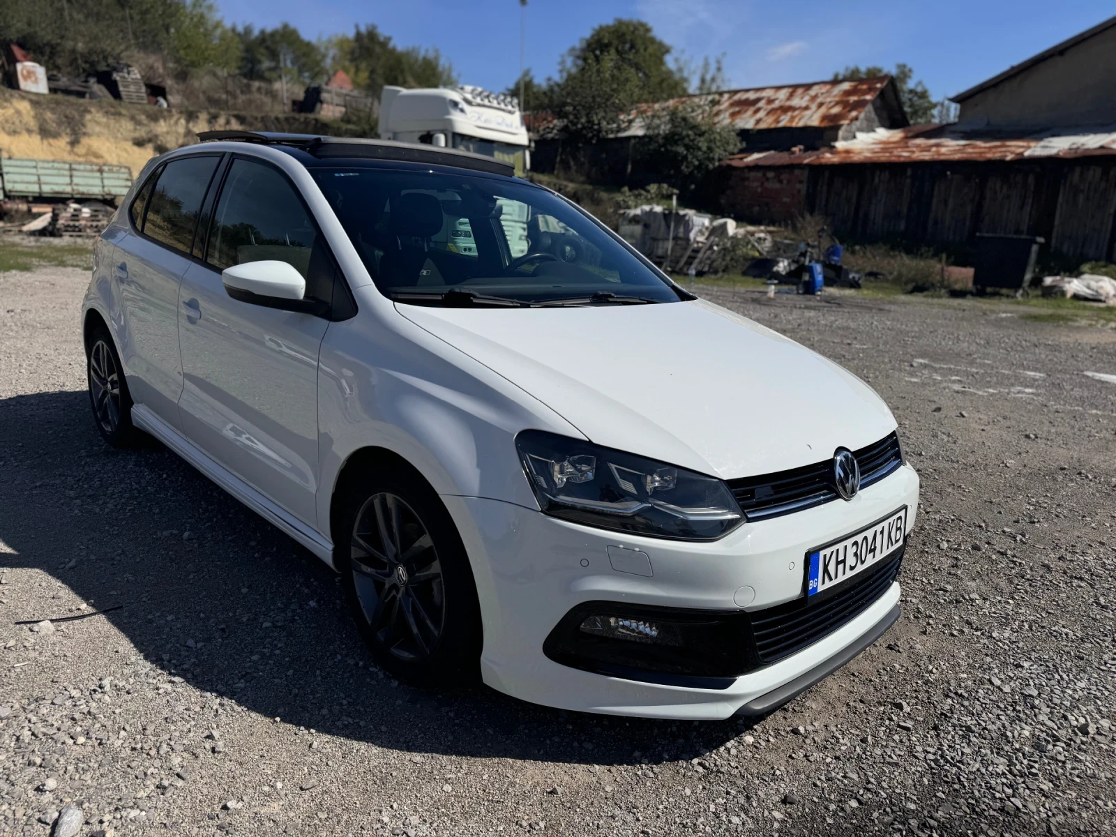 VW Polo 1.2TSI/R-Line/DSG/Panorama - изображение 2