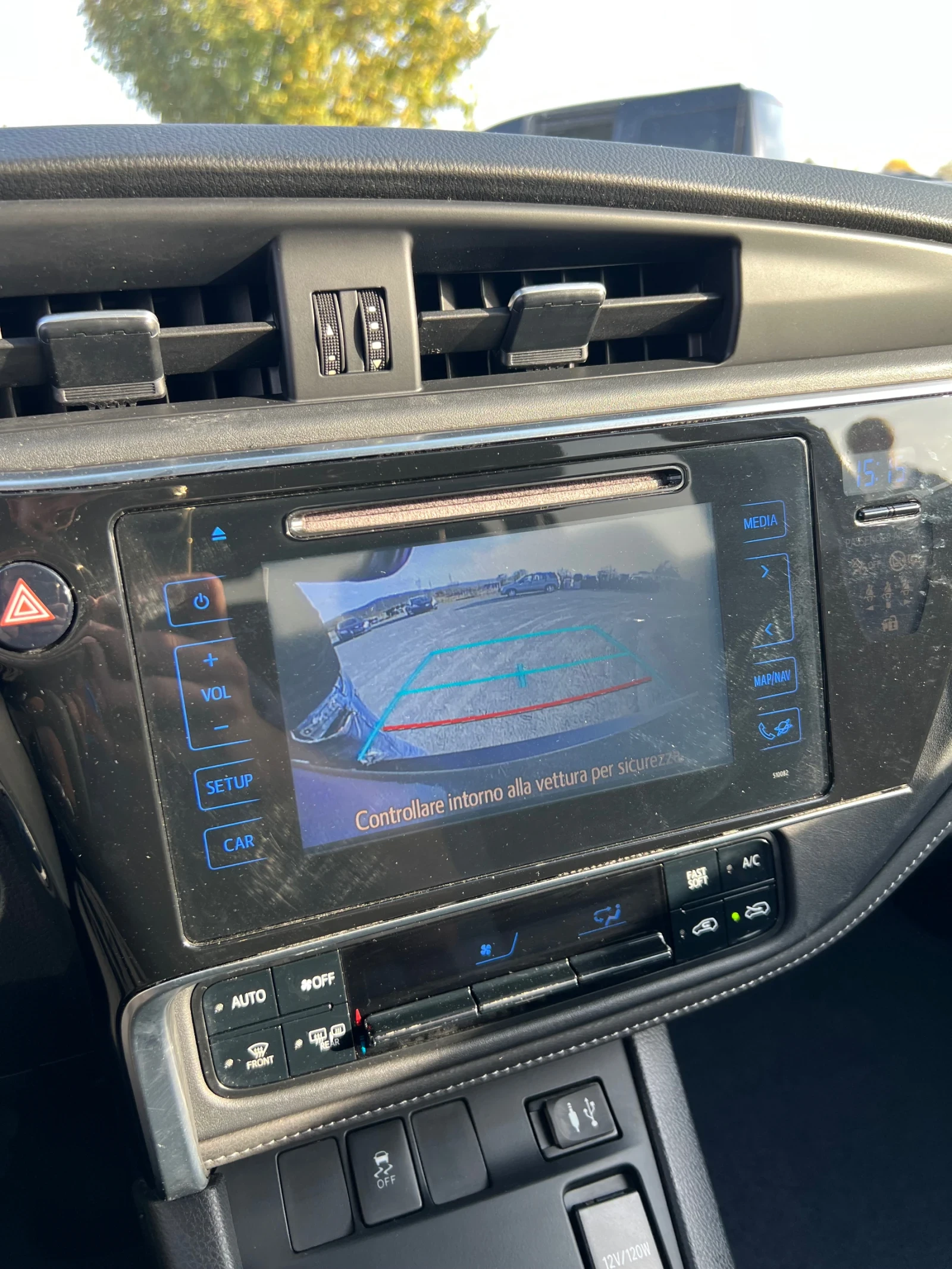 Toyota Auris 1.8 Hybrid / 136 �.�. / 120 ���. ��. / ���� 6 / | Mobile.bg � ����������� 13