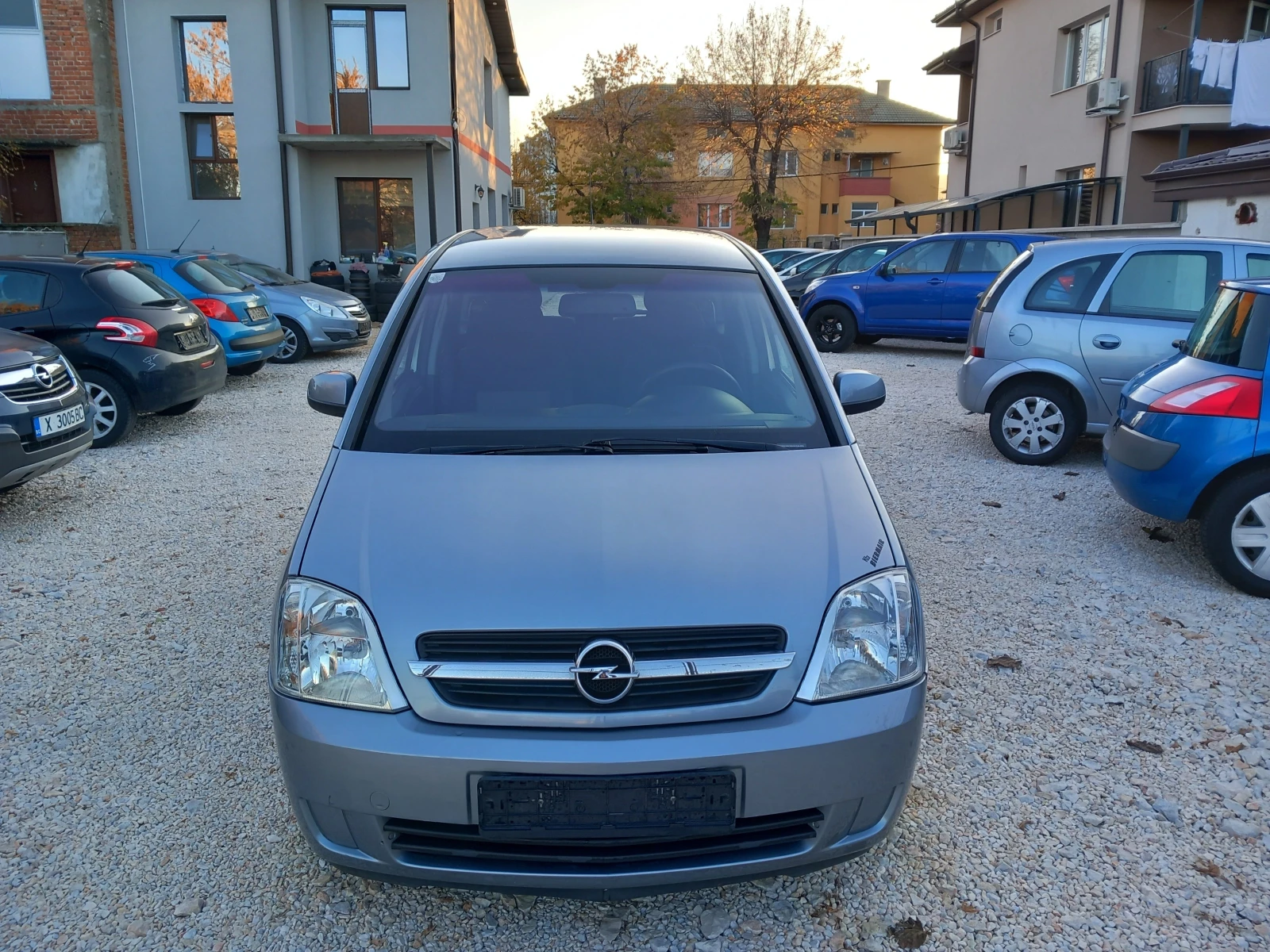 Opel Meriva 1.4i Клима 90кс - изображение 6