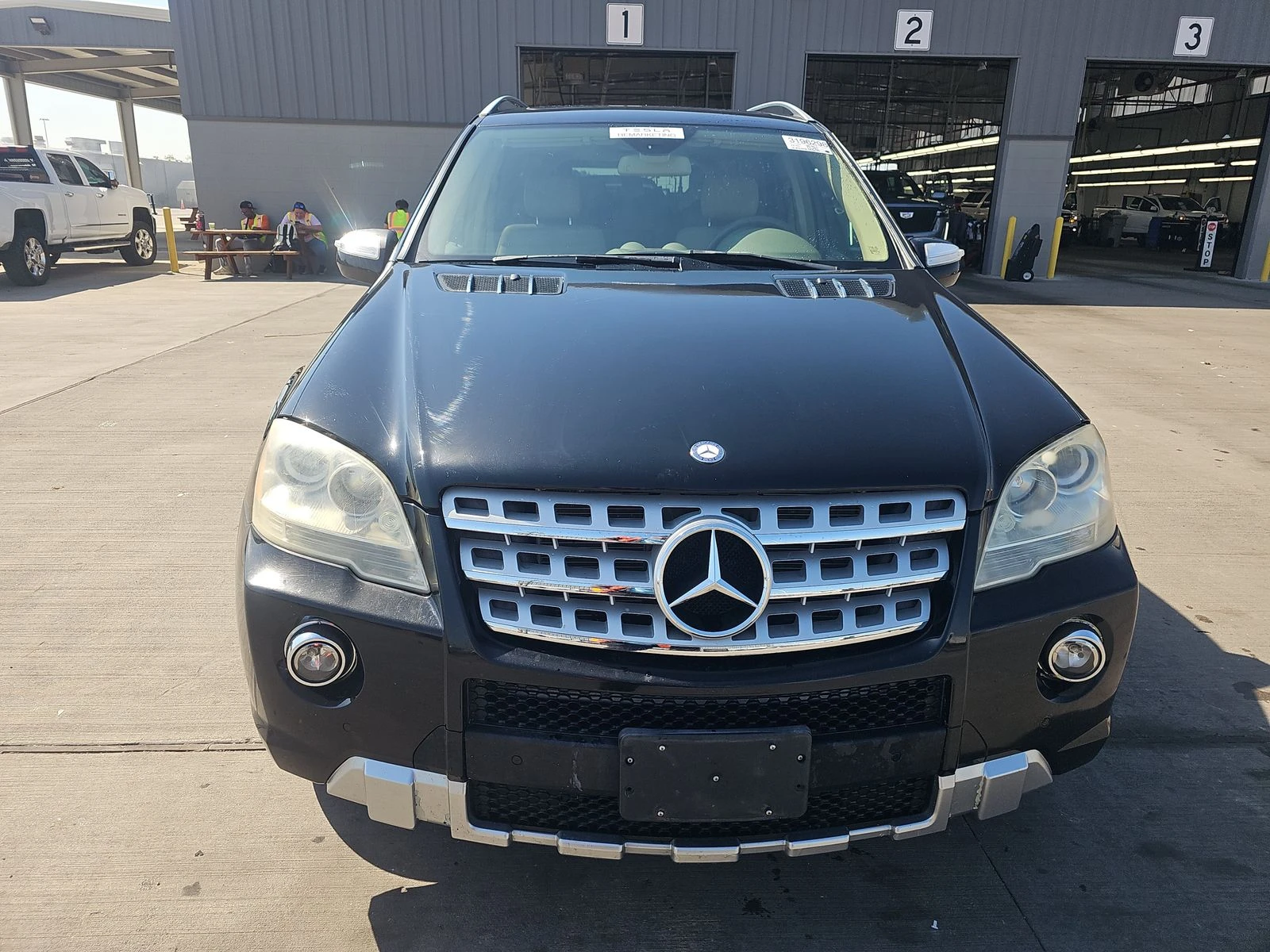 Mercedes-Benz ML 550  - изображение 2