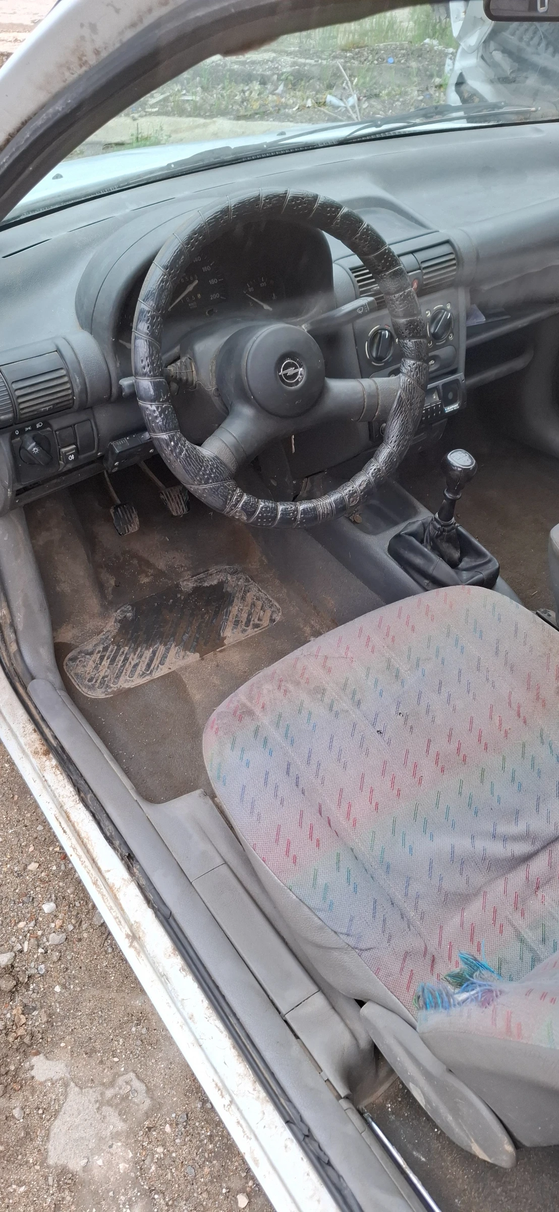 Opel Corsa  - изображение 7