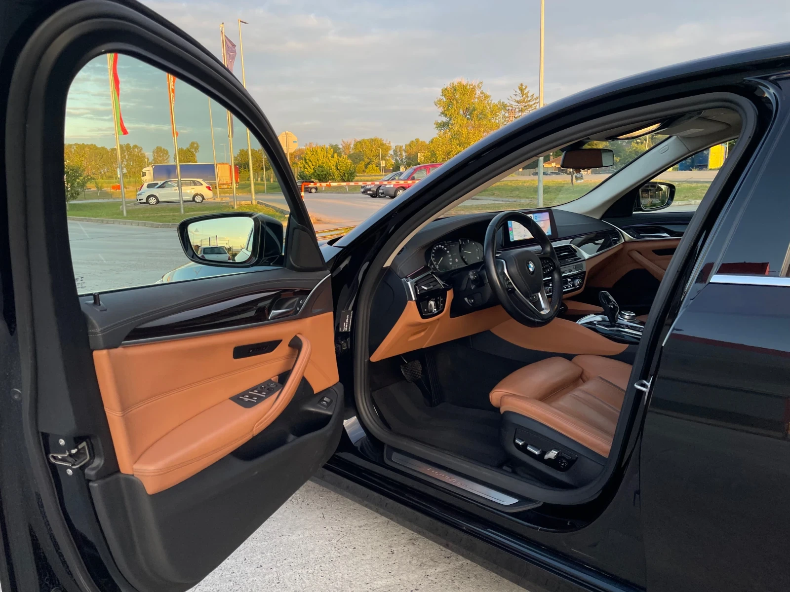 BMW 520 XD Mild Hybrid Luxury Line - изображение 9