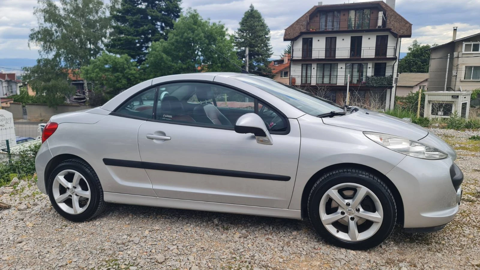Peugeot 207 Cabrio - изображение 2