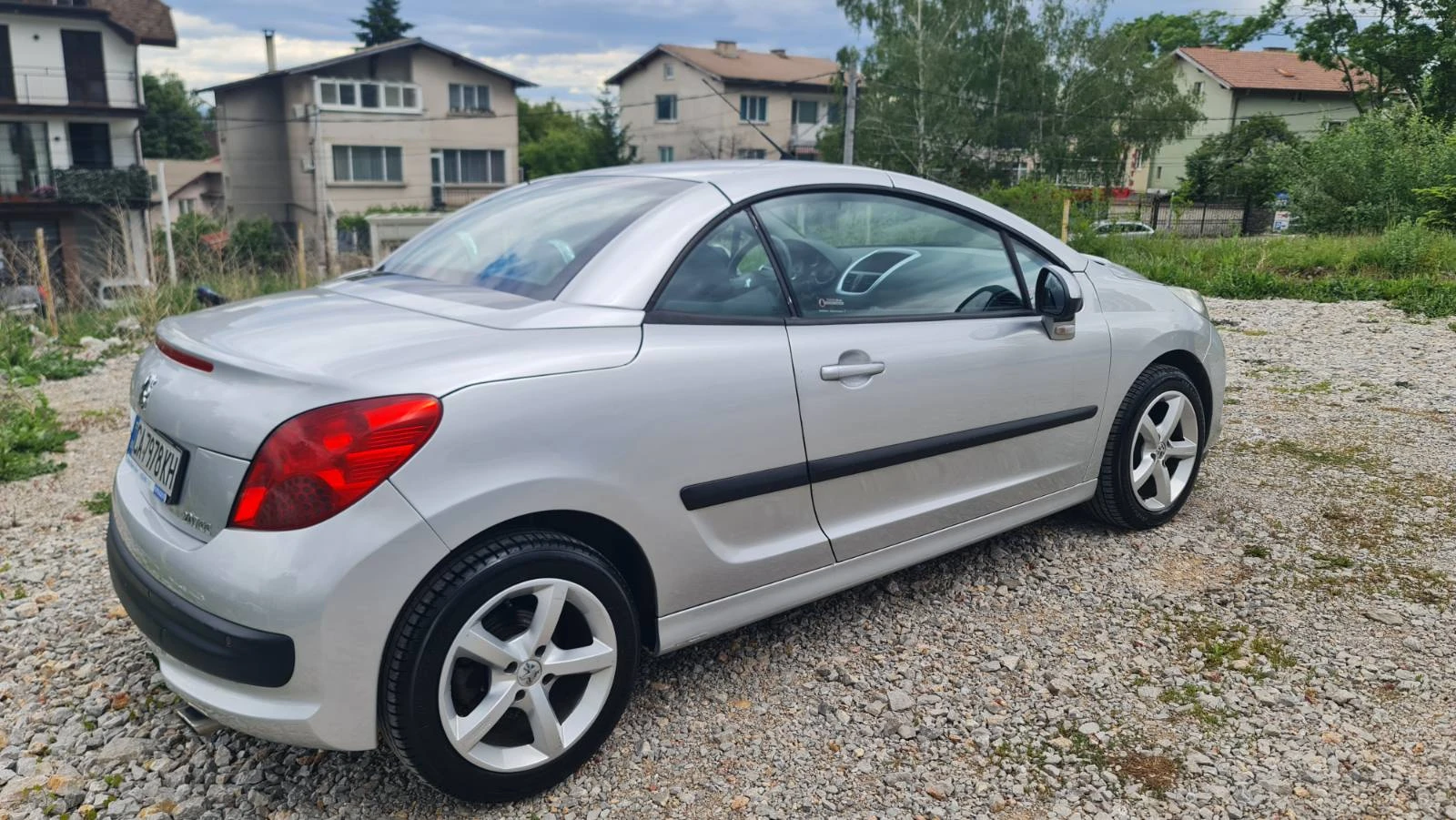 Peugeot 207 Cabrio - изображение 3