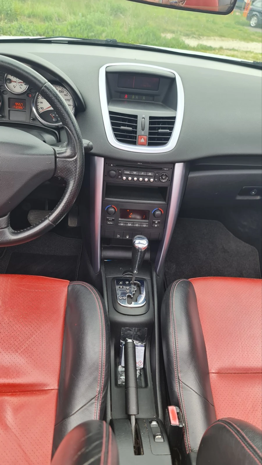 Peugeot 207 Cabrio - изображение 9
