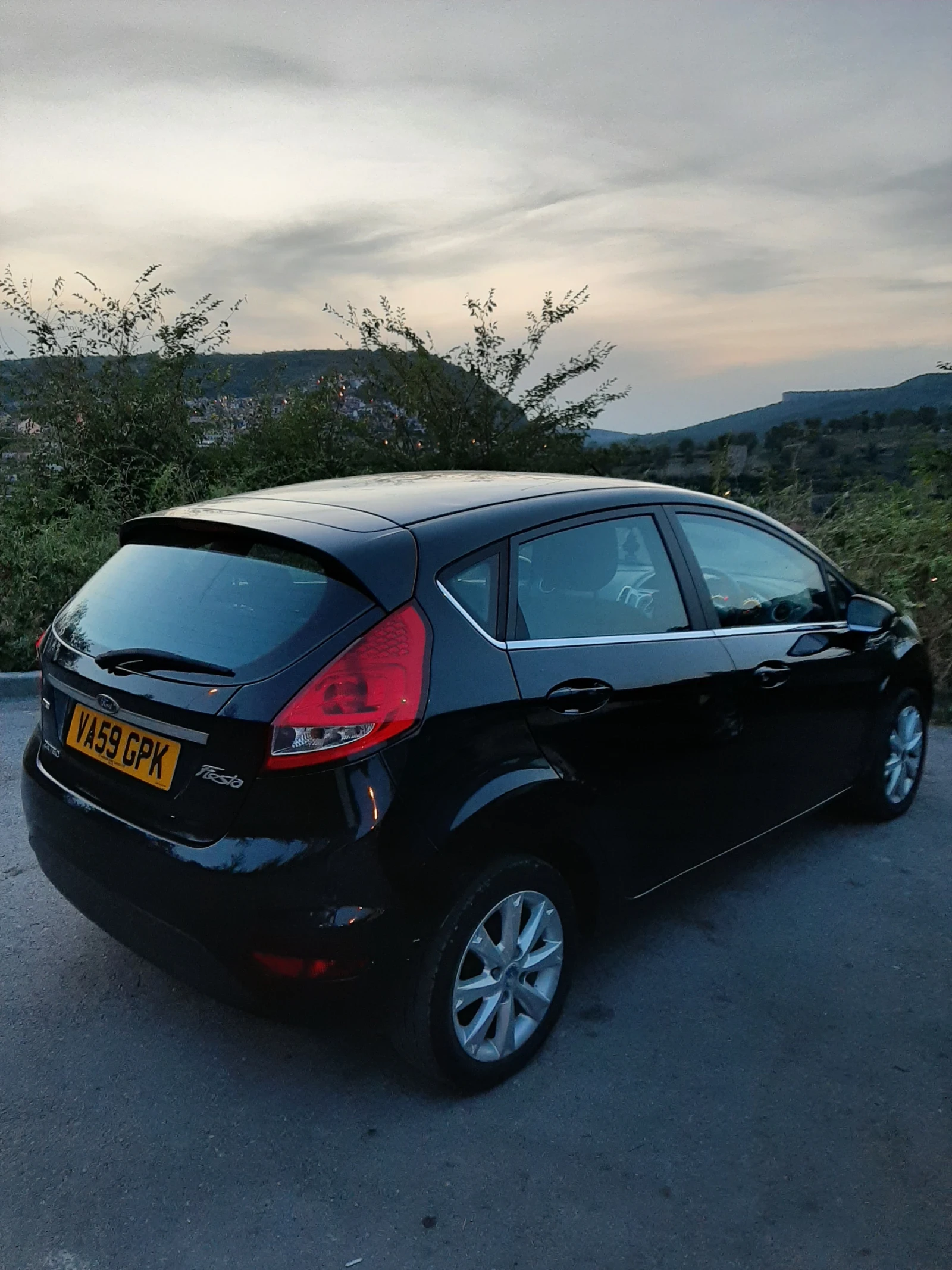 Ford Fiesta 1.4 TDCI ZETEC - изображение 6