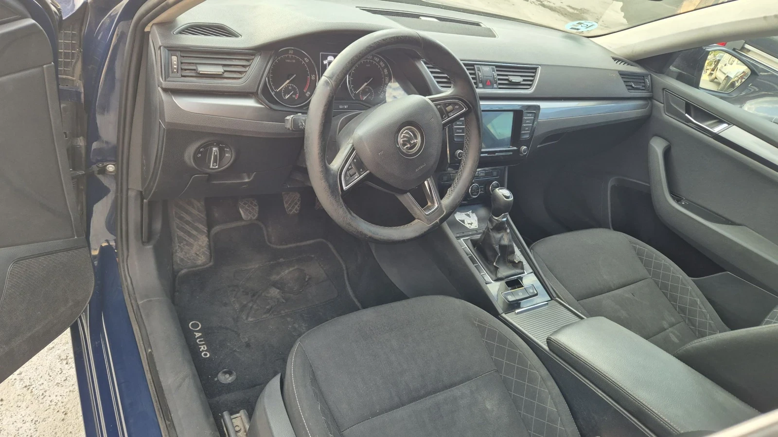 Skoda Superb  - изображение 5