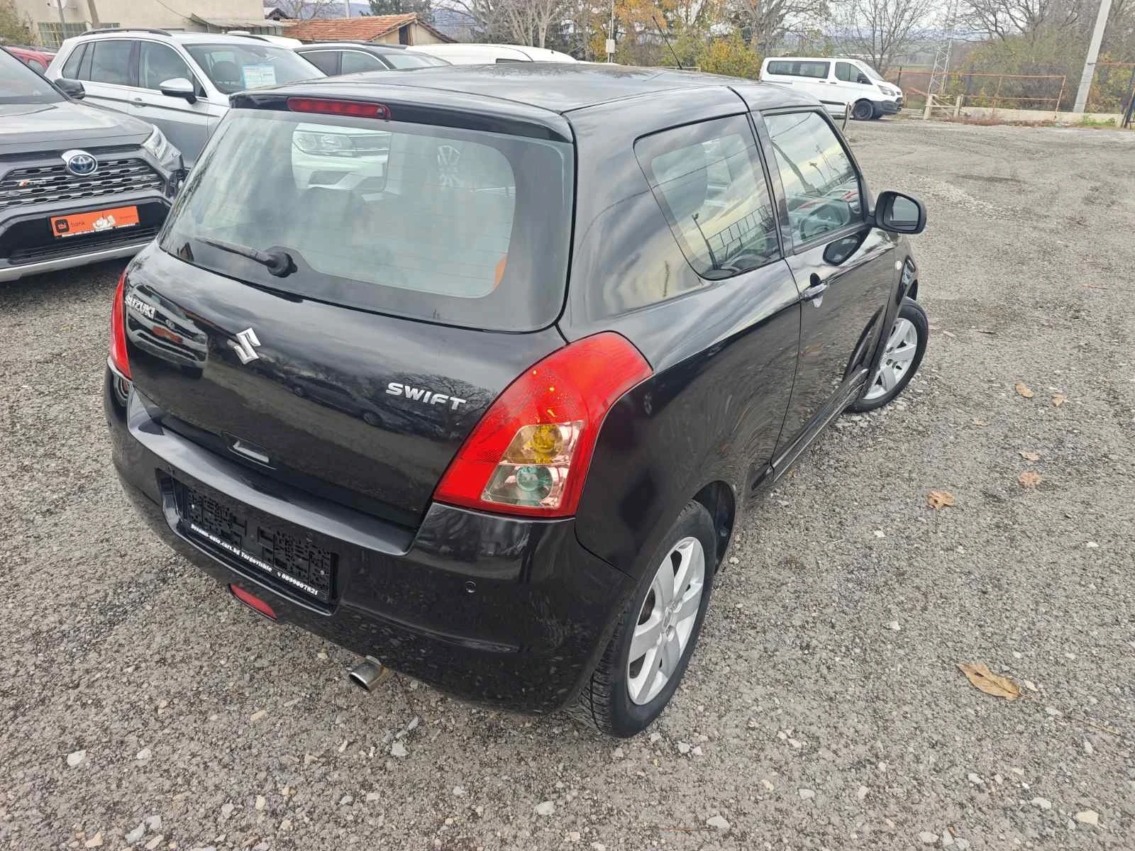 Suzuki Swift 1.3б/г 68кс - изображение 5