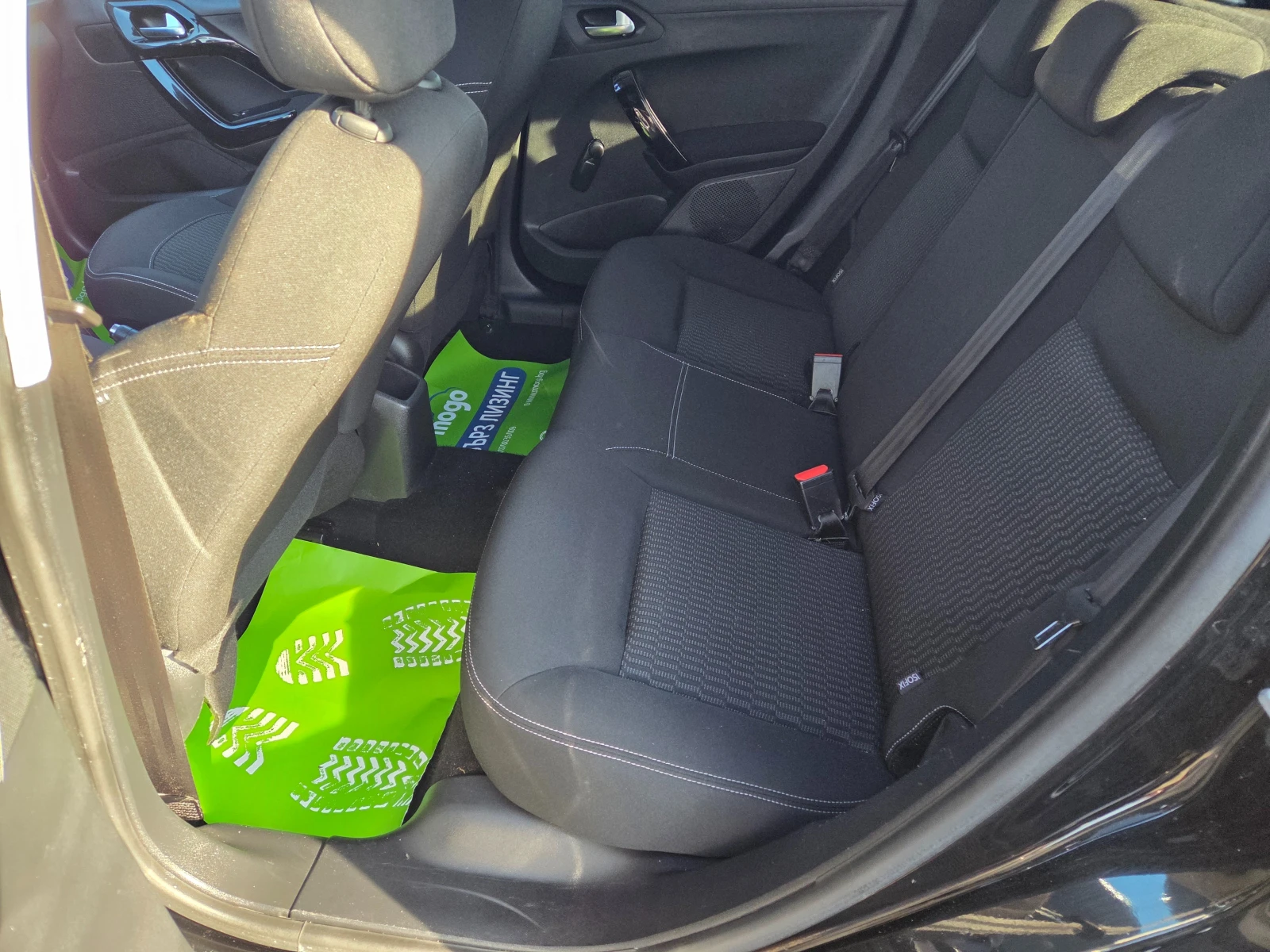 Peugeot 208 1.6HDi-ЕВРО 6 - изображение 9