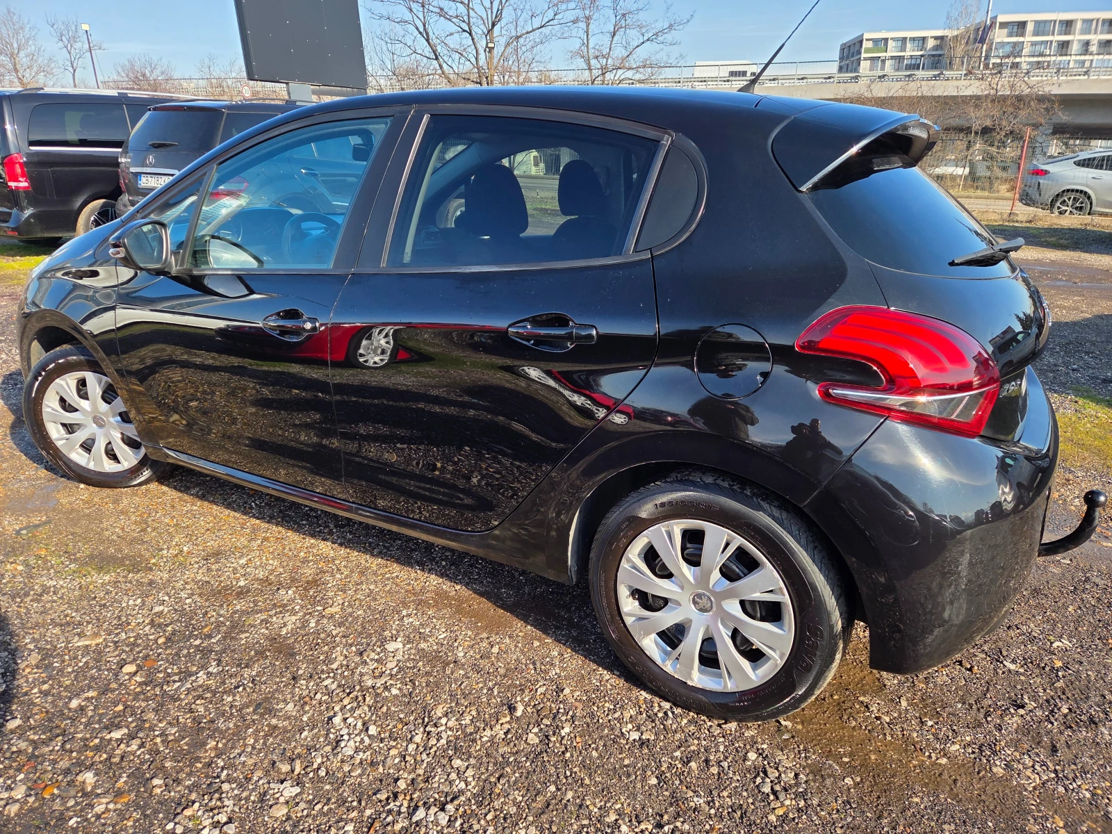 Peugeot 208 1.6HDi-ЕВРО 6 - изображение 4