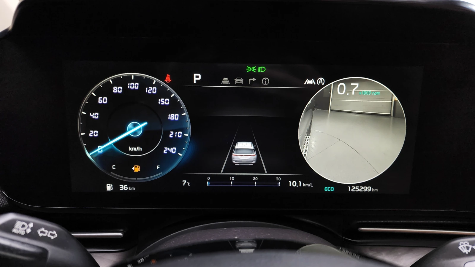 Kia Carnival 7 seater Signature autogeorge.com - изображение 8