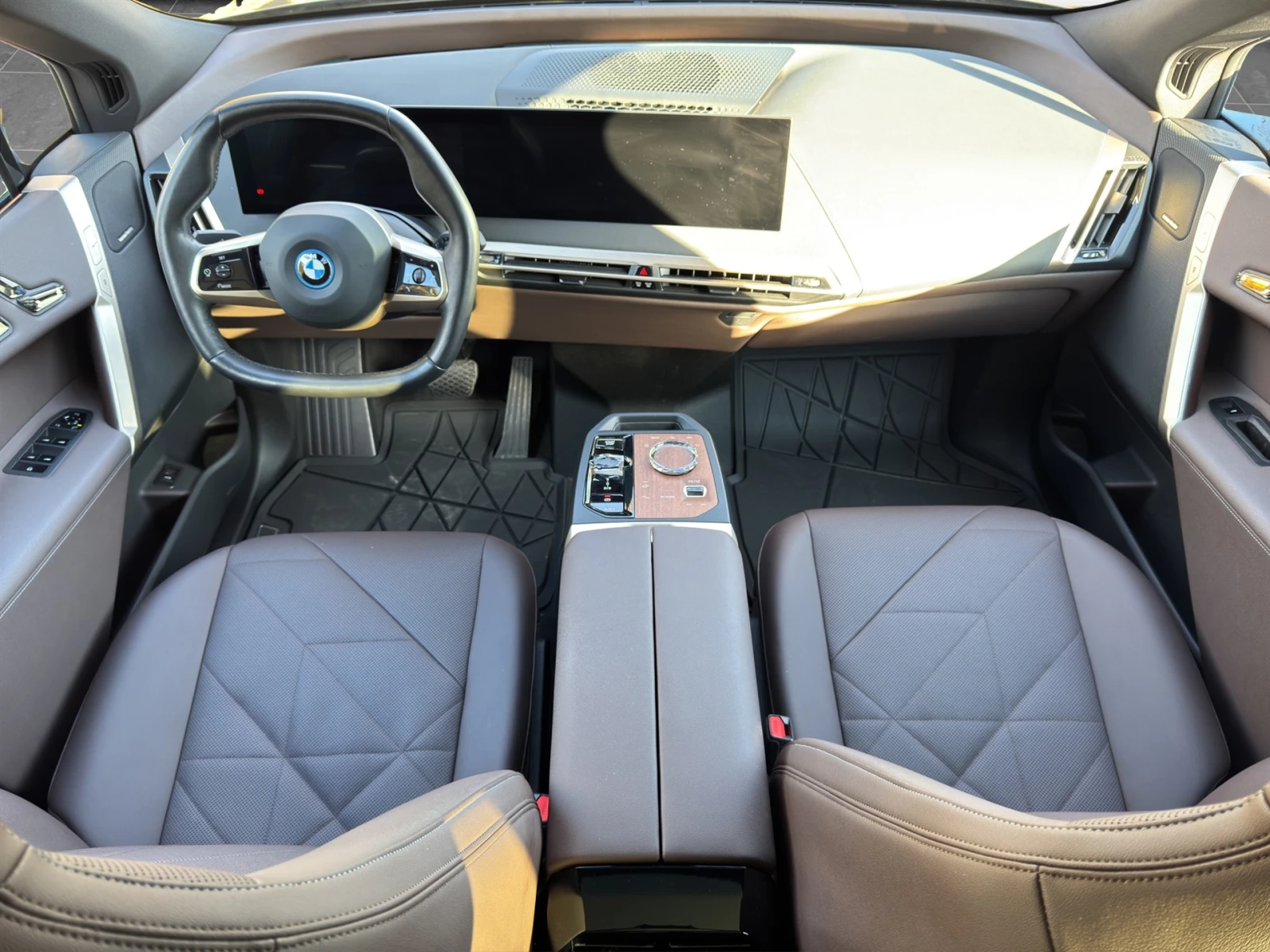 BMW iX xDrive40, снимка 7 - Автомобили и джипове - 53734977