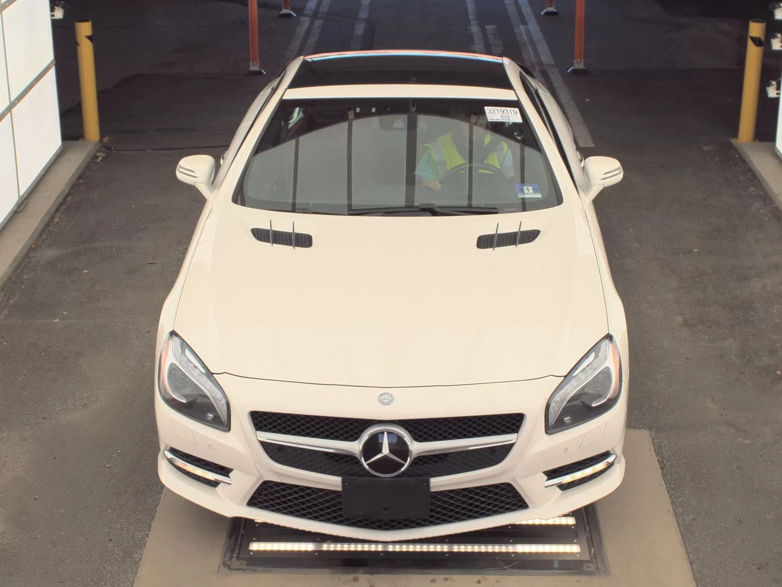 Mercedes-Benz SL 500 DESIGNO* AMG* PACK* PLATINUM* ПОДГРЕВ* ОБДУХВАНЕ* , снимка 5 - Автомобили и джипове - 53799711