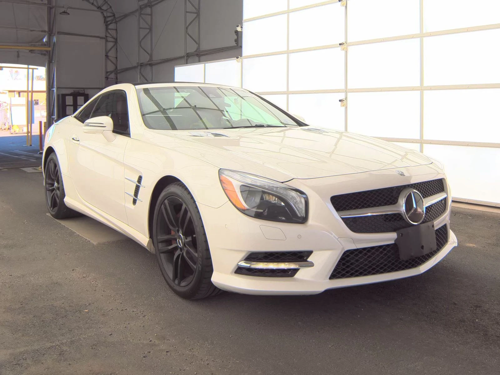 Mercedes-Benz SL 500 DESIGNO* AMG* PACK* PLATINUM* ПОДГРЕВ* ОБДУХВАНЕ* , снимка 3 - Автомобили и джипове - 53799711