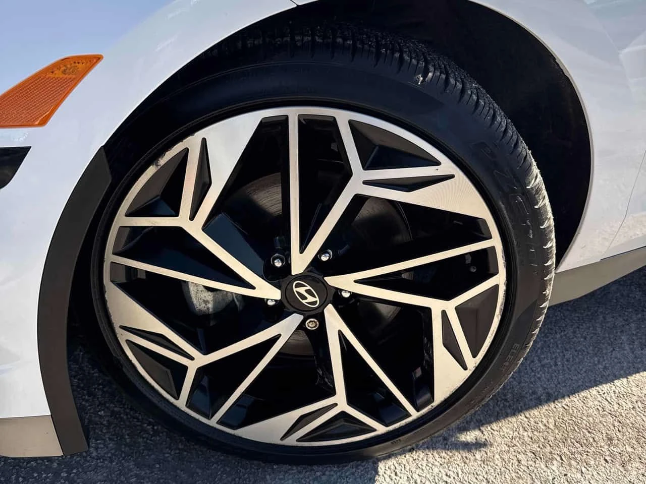 Hyundai Ioniq 6  Preferred /DISTRONIC/CAMERA/CARFAX, снимка 7 - Автомобили и джипове - 53912635