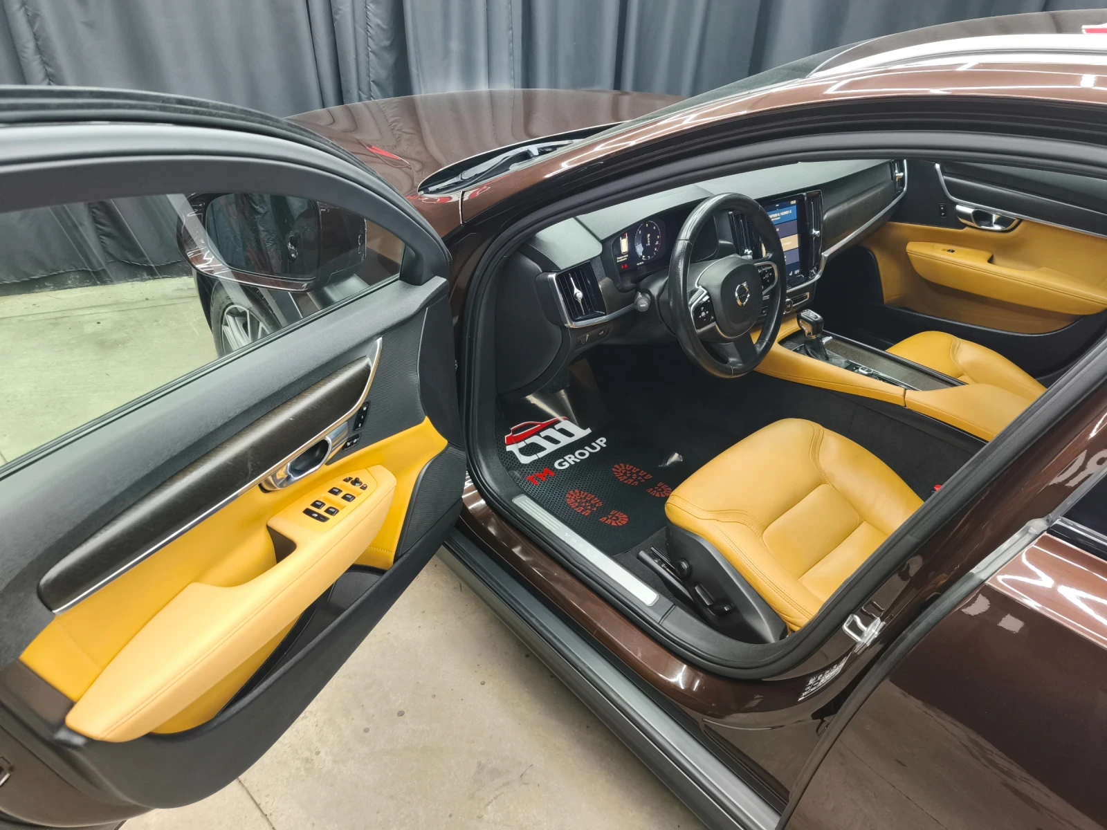 Volvo V90 Cross Country 2.0D4 AWD Automatic 190k.c E6, снимка 7 - Автомобили и джипове - 54568054