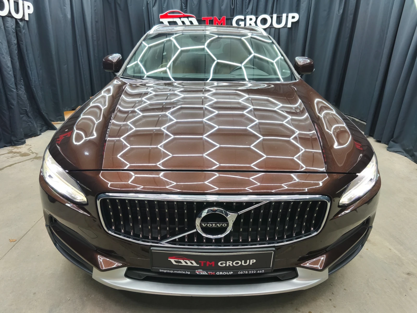 Volvo V90 Cross Country 2.0D4 AWD Automatic 190k.c E6, снимка 2 - Автомобили и джипове - 54568054