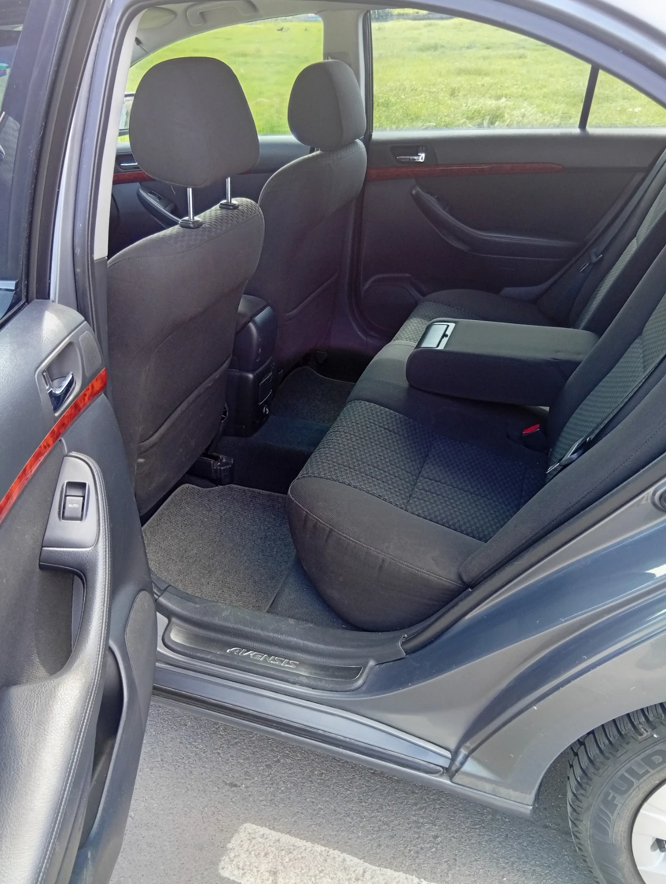 Toyota Avensis СЕДАН, снимка 10 - Автомобили и джипове - 54628225