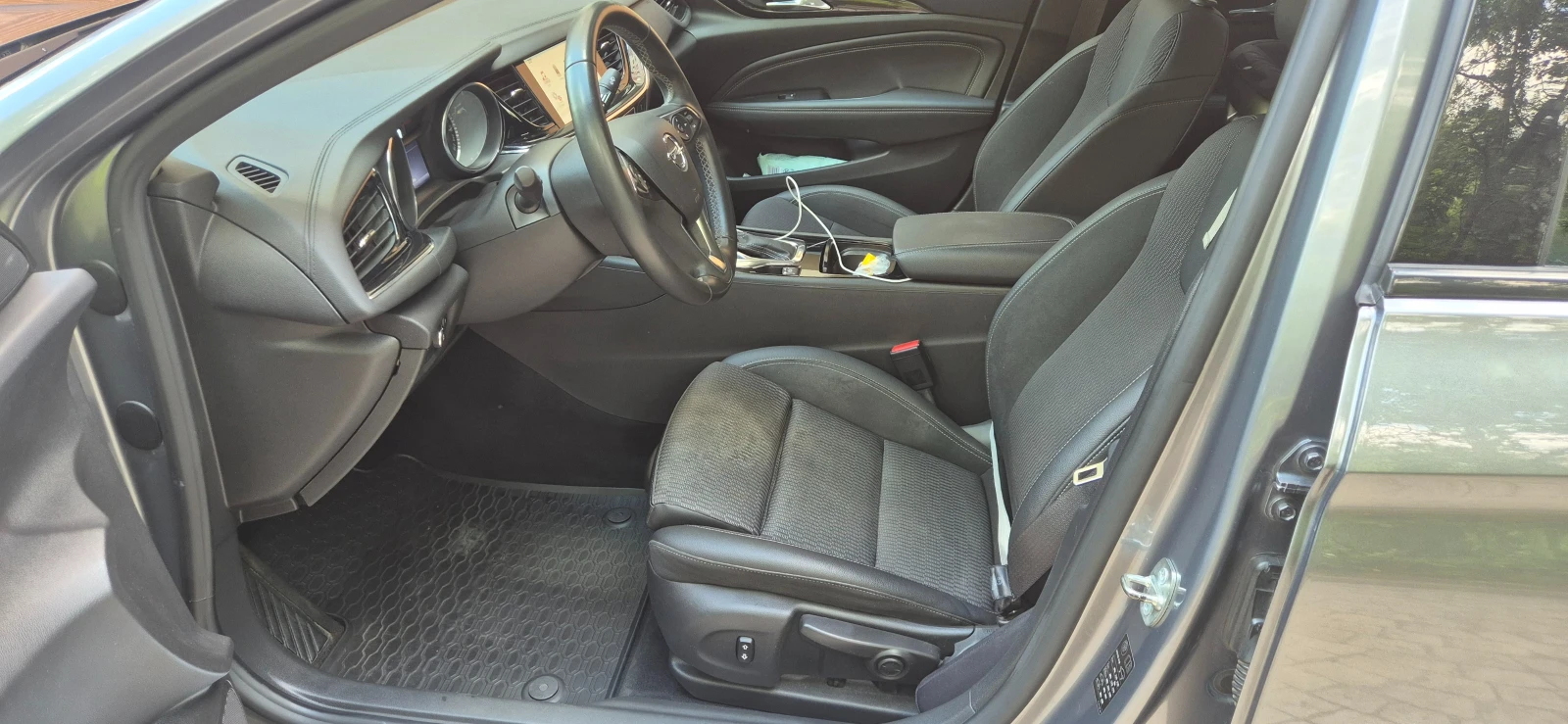 Opel Insignia Пълна история, снимка 10 - Автомобили и джипове - 54829610