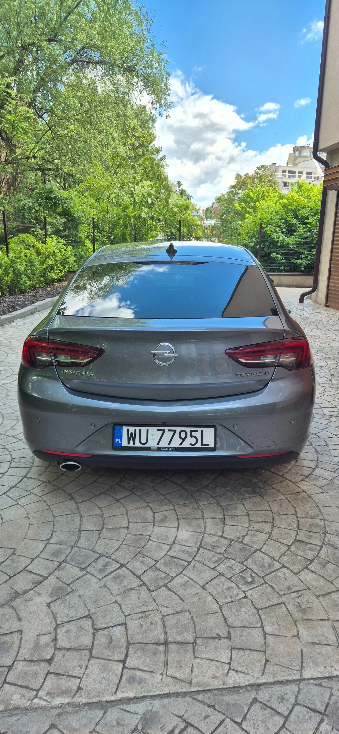 Opel Insignia Пълна история, снимка 2 - Автомобили и джипове - 54829610