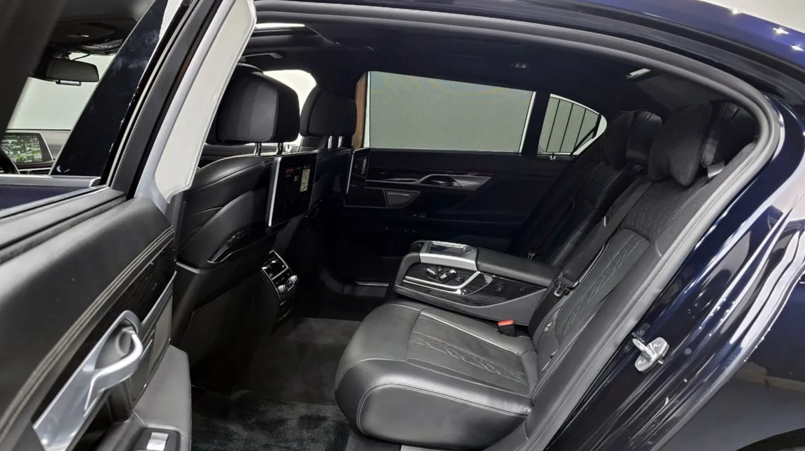 BMW 740 LI* M* H/K* 360* Обдух* 2TV* Крайна цена* , снимка 10 - Автомобили и джипове - 54913891