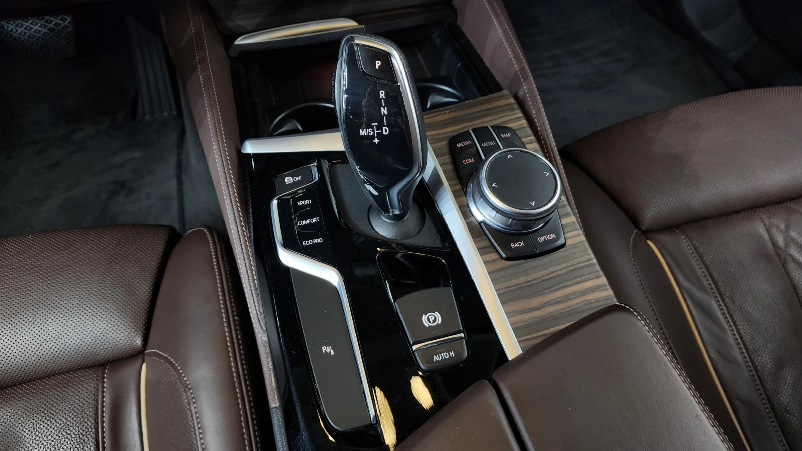 BMW 530, снимка 9 - Автомобили и джипове - 55467306