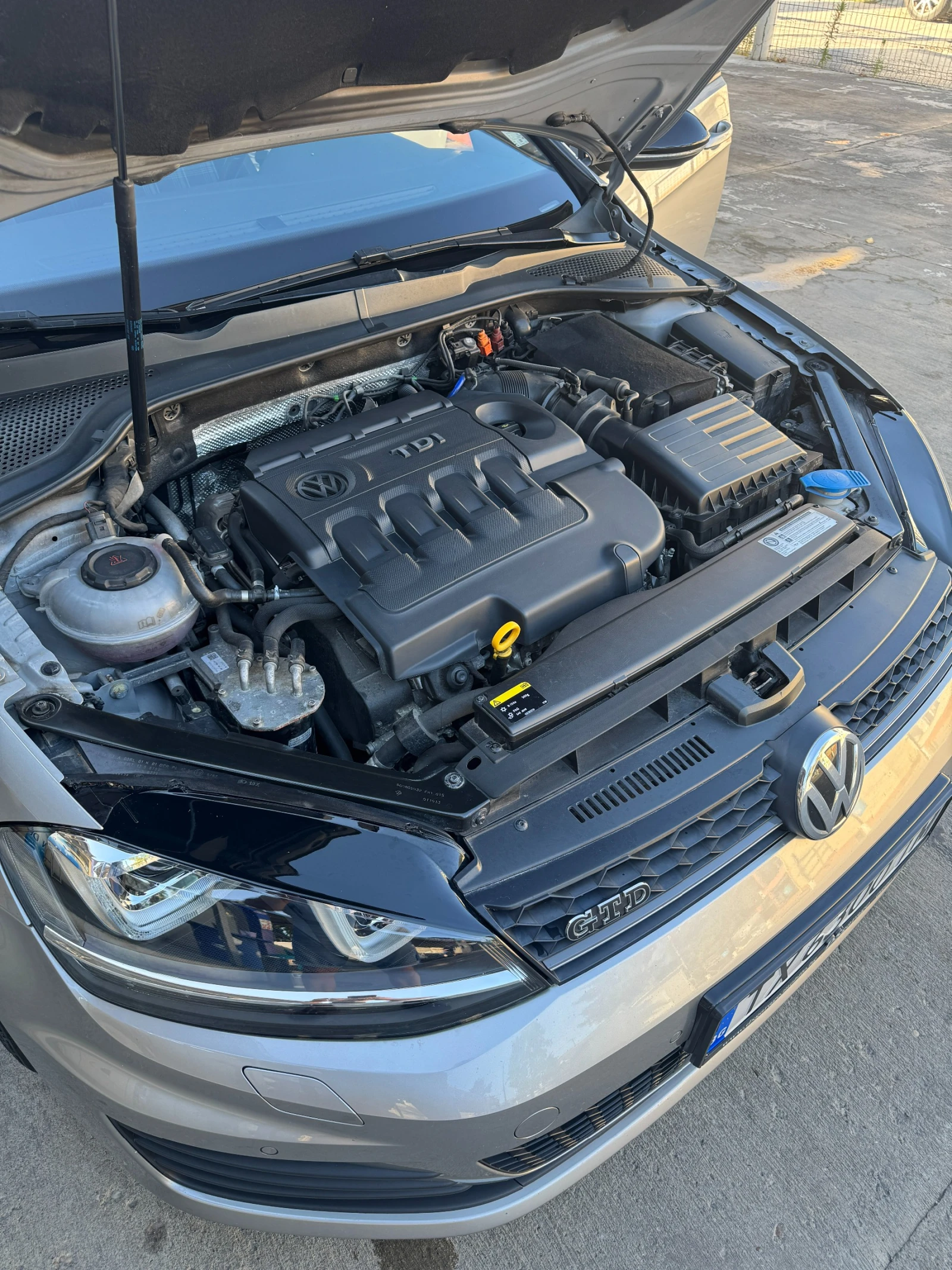 VW Golf GTD, снимка 7 - Автомобили и джипове - 55505335