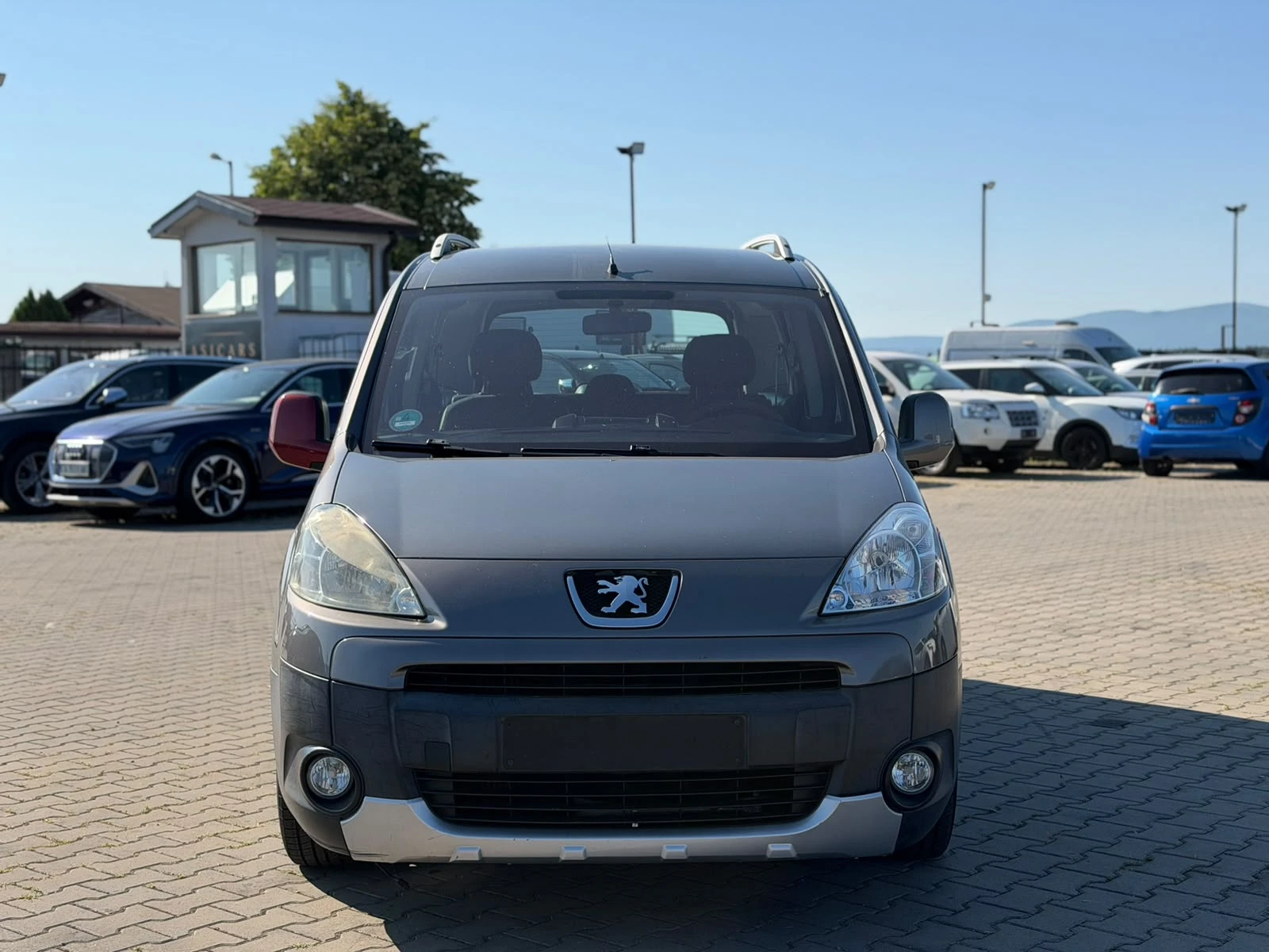 Peugeot Partner / 1.6 HDI / 90 HP / 4+ 1 /, снимка 8 - Автомобили и джипове - 55528148