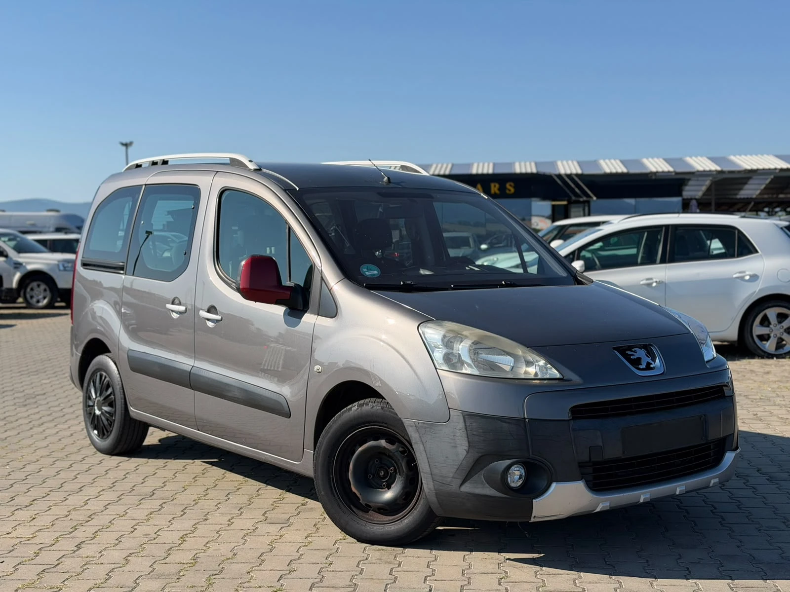 Peugeot Partner / 1.6 HDI / 90 HP / 4+ 1 /