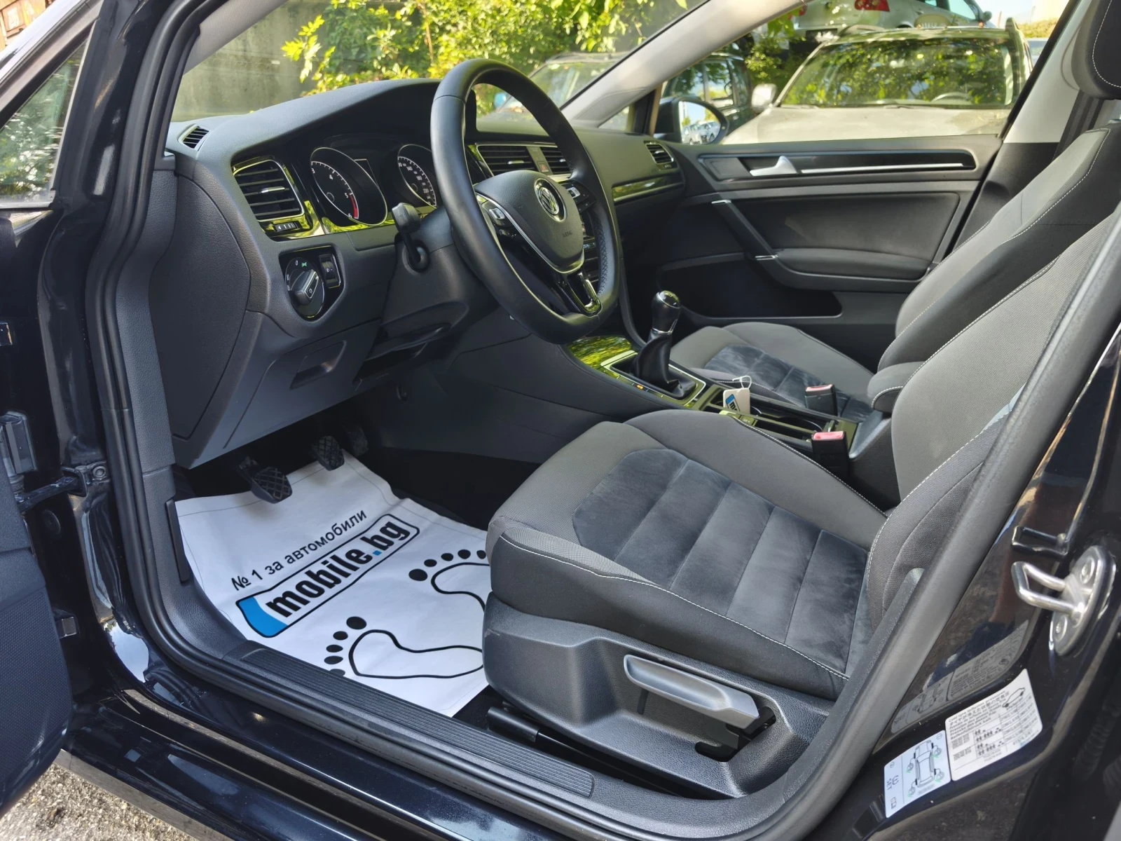 VW Golf * HIGH LINE* NAVI* ITALY* 6B* , снимка 12 - Автомобили и джипове - 55889066