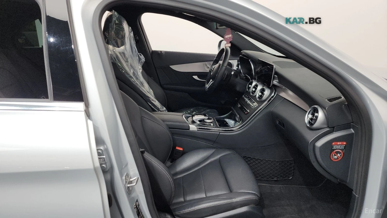 Mercedes-Benz C 200 AMG* КОЖА* ПОДГРЕВ* НАВИ* ПАНО* КАМЕРА, снимка 9 - Автомобили и джипове - 56104954