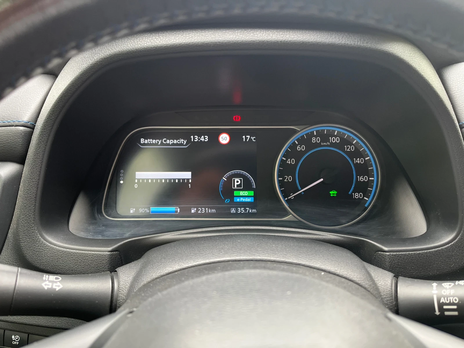 Nissan Leaf , снимка 9 - Автомобили и джипове - 56395450