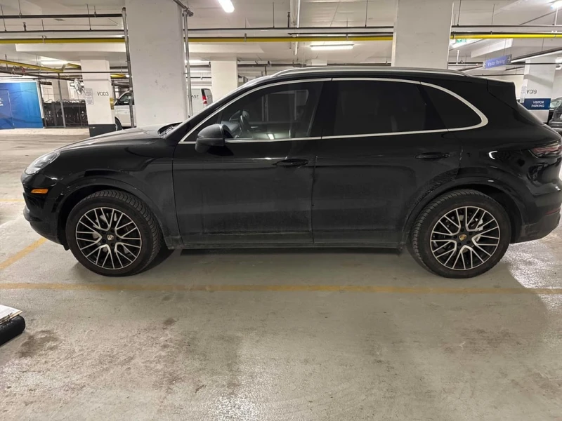 Porsche Cayenne 2022 AWD * CARFAX * БЕЗ ПЪРВОНАЧАЛНА ВНОСКА, снимка 3 - Автомобили и джипове - 52901076