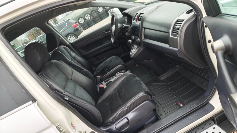 Honda Cr-v 8RAM/8ЯДР ANDROID-БЪЛГАРСКИ/СПОЙЛЕР/СТЕПЕН/РОЛБАР, снимка 10 - Автомобили и джипове - 53035971