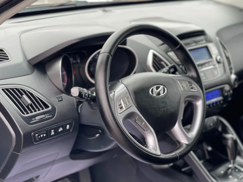 Hyundai IX35 2.0CRDi 4x4, снимка 15 - Автомобили и джипове - 53230227