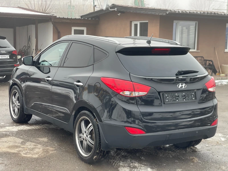 Hyundai IX35 2.0CRDi 4x4, снимка 4 - Автомобили и джипове - 53230227