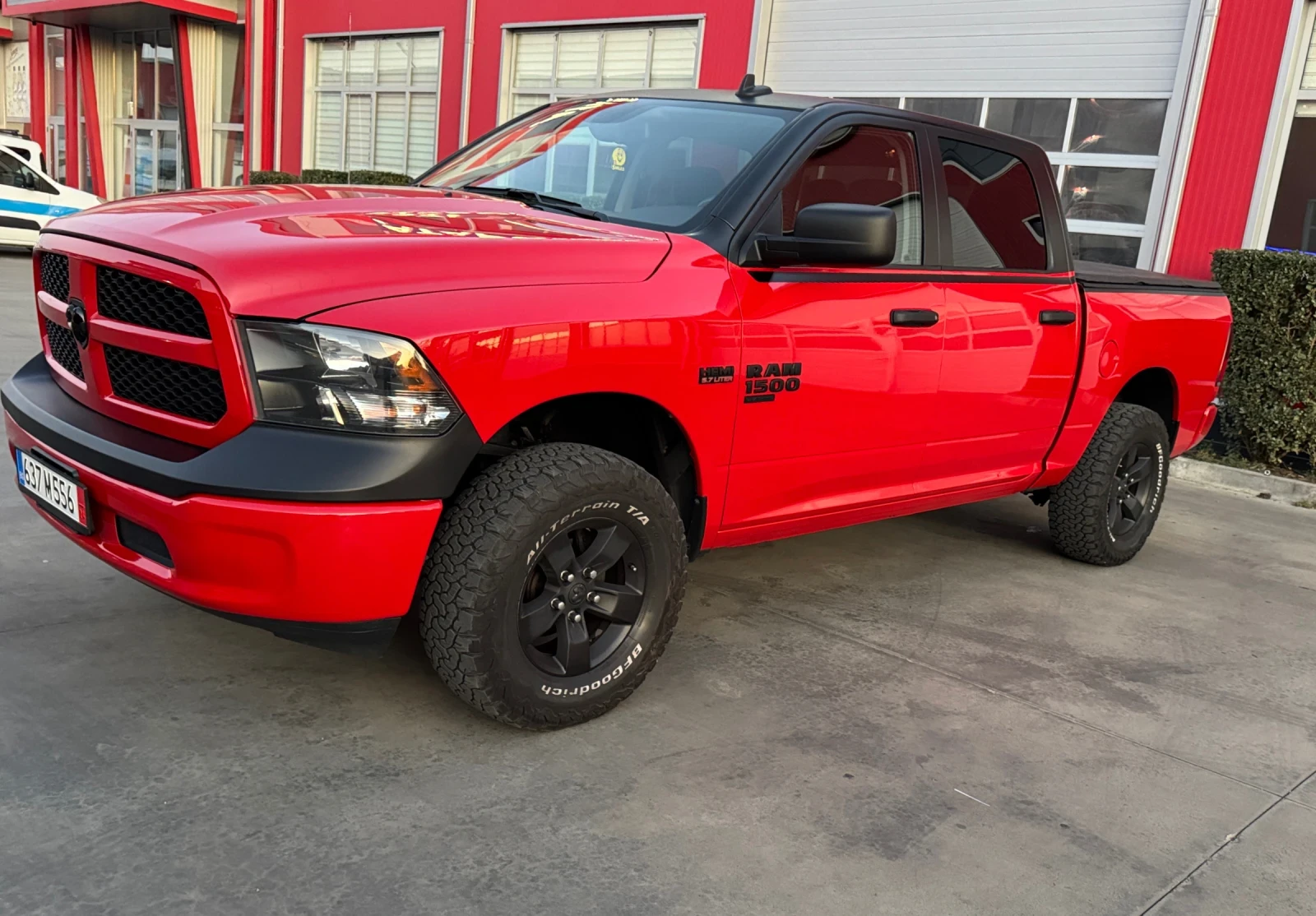 Dodge RAM 1500 5.7 Hemi-4x4 Tradesman-17000km - изображение 2