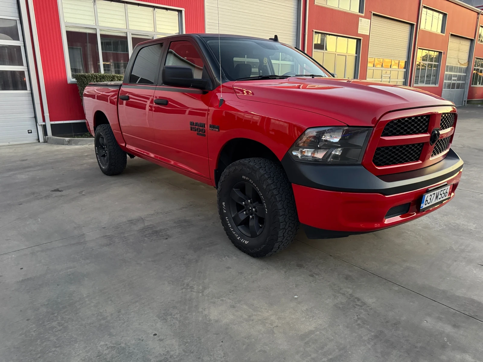 Dodge RAM 1500 5.7 Hemi-4x4 Tradesman-17000km - [1] 