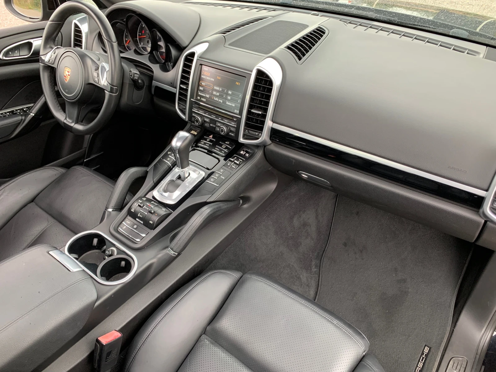Porsche Cayenne 3.0D* PLATINUM EDITION* ПЪЛНА СЕРВ.ИСТОРИЯ ПОРШЕ.F - изображение 9